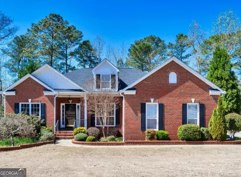9168 N Links Dr, Covington, GA 30014