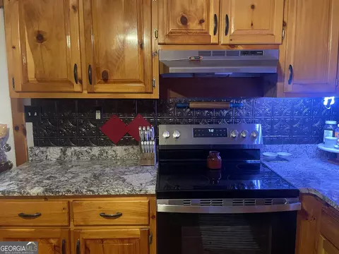 Kitchen - 1307 Creasy Patch Rd, Cornelia, GA 30531 photo 3 of 3