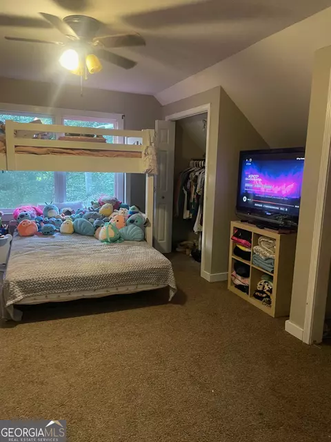 Bedroom - 1307 Creasy Patch Rd, Cornelia, GA 30531 photo 5 of 6