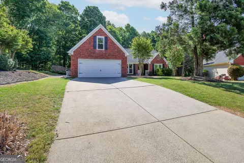 6332 Horizon Dr, Flowery Branch, GA 30542
