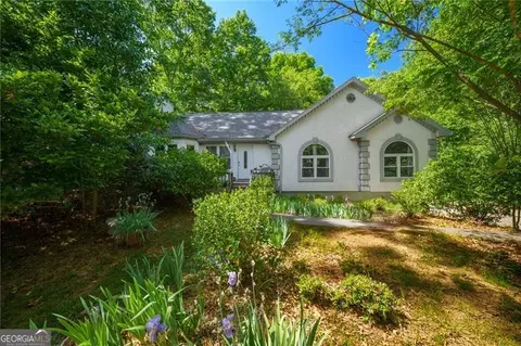 111 Allatoona Dr, Woodstock, GA 30189