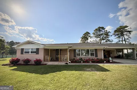 396 Douglas Hwy, Hazlehurst, GA 31539