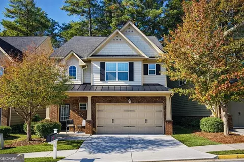 5570 Chatham Cir NW, Norcross, GA 30071