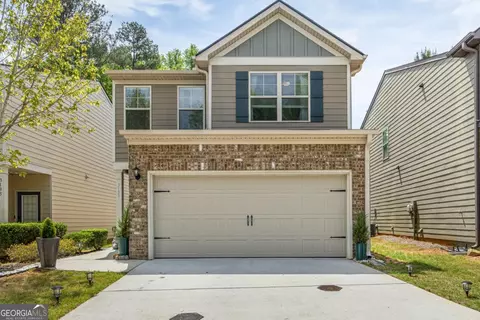 3131 Bonnes Dr, Lithonia, GA 30038