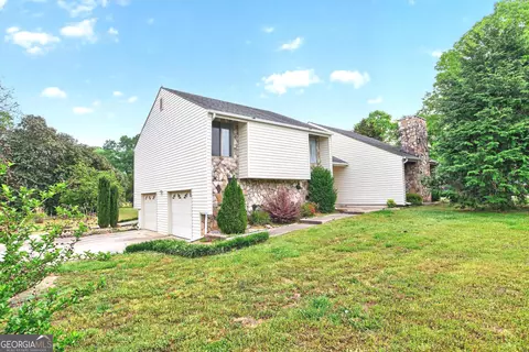 125 Woodstream Pt, Fayetteville, GA 30215