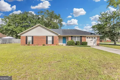 1398 Coalition Cir, Hinesville, GA 31313