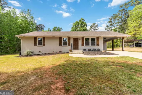899 Simmons Rd, Social Circle, GA 30025