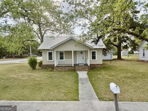 614 S Tillman St, Glennville, GA 30427