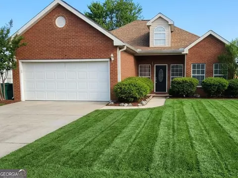 132 Larkspur Ln, Bonaire, GA 31005