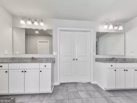 Bath - Undisclosed, Canton, GA 30115 photo 1 of 6