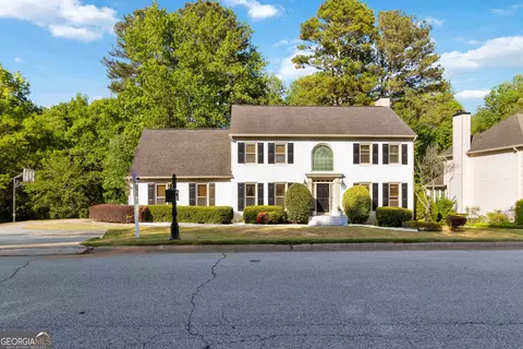 411 Sarah Ln, Lawrenceville, GA 30046