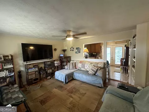Living - 183 Garrison Rd, Cornelia, GA 30531 photo 1 of 2