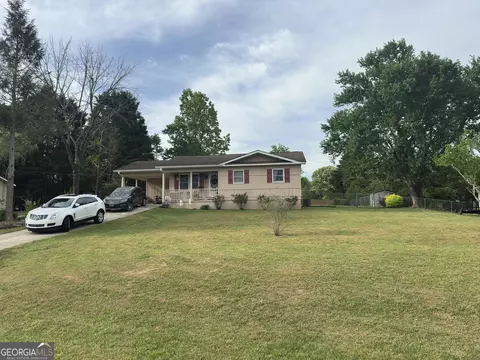 183 Garrison Rd, Cornelia, GA 30531