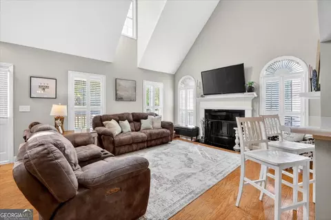 Living - 166 Howard Ct, Gray, GA 31032 photo 1 of 1