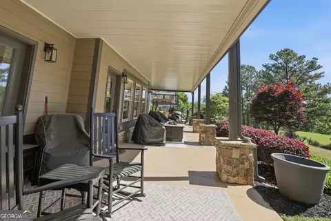 Exterior - 162 Timber Ridge Dr, Toccoa, GA 30577 photo 3 of 6