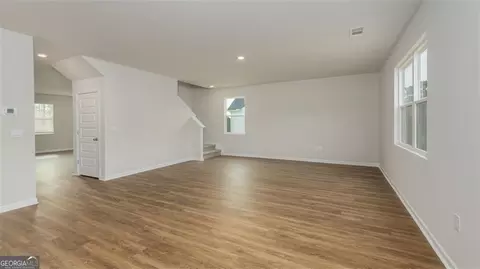 Living - 2312 Edgecombe Ln, Dacula, GA 30019 photo 5 of 6