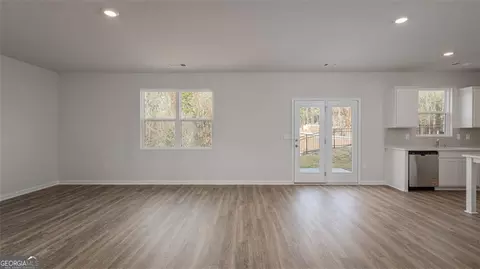 Living - 2312 Edgecombe Ln, Dacula, GA 30019 photo 4 of 6