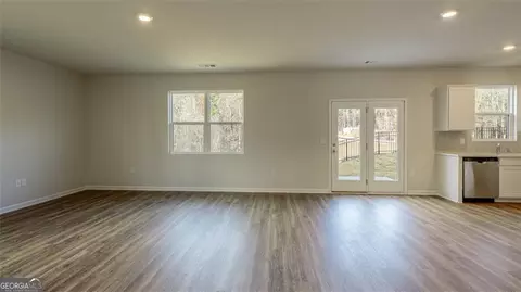Living - 2312 Edgecombe Ln, Dacula, GA 30019 photo 6 of 6