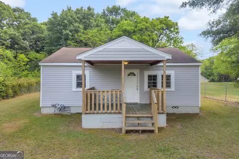 170 Savannah St, Hartwell, GA 30643