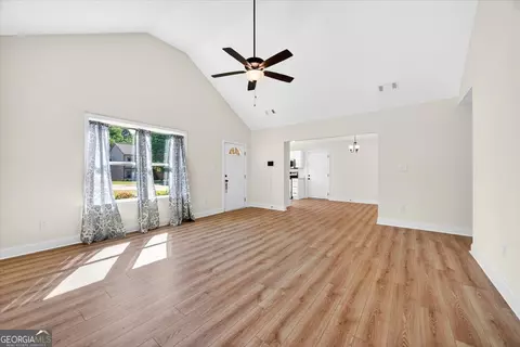 Living - 845 Natures Walk, Gray, GA 31032 photo 3 of 3