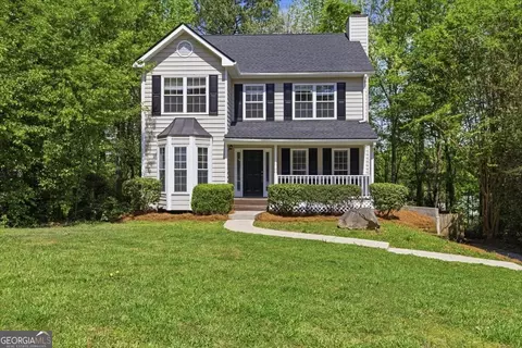 445 Allens Landing Ct, Lawrenceville, GA 30045