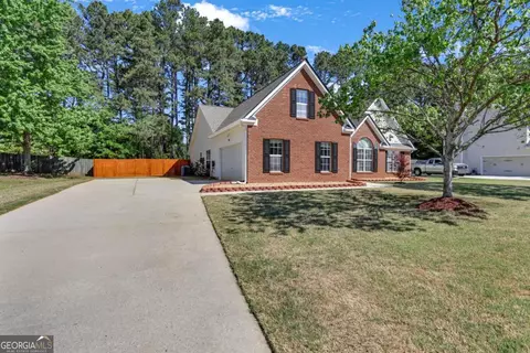 1743 Mission Park Dr, Loganville, GA 30052