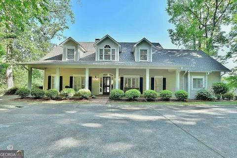 540 Hall Dr, Hamilton, GA 31811