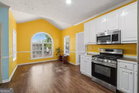 Kitchen - Undisclosed, Suwanee, GA 30024 photo 1 of 3