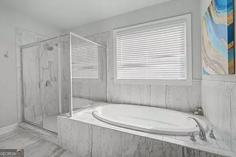 Bath - 131 Longleaf Dr, Canton, GA 30114 photo 3 of 7