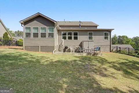 Exterior - 131 Longleaf Dr, Canton, GA 30114 photo 8 of 12