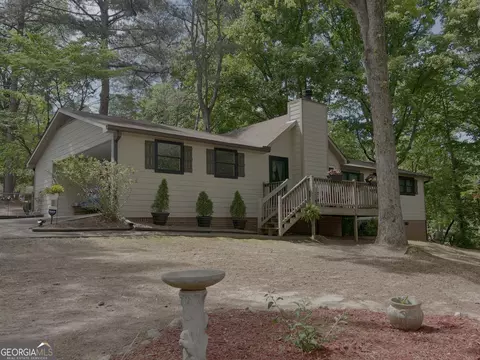 3901 Erica Cir, Douglasville, GA 30135