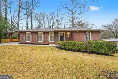 61 Barrett Cir SE, Marietta, GA 30060