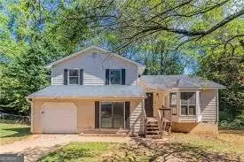 6202 Saint Christophers Ct, Lithonia, GA 30058