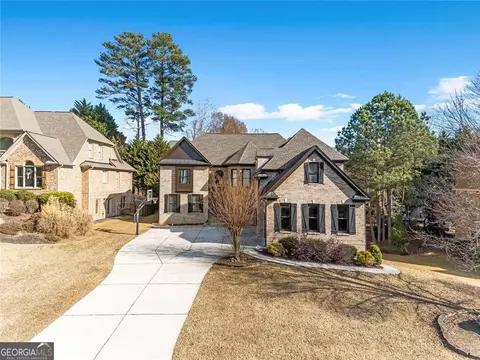 585 Settles Brook Ct, Suwanee, GA 30024