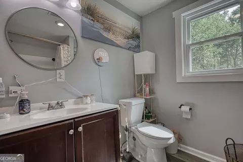 Bath - 119 Collier Rd, Jackson, GA 30233 photo 6 of 6