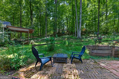 Exterior - 300 Cumberland Dr, Lagrange, GA 30240 photo 8 of 14
