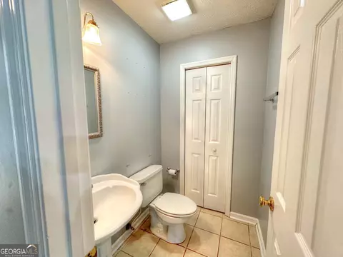 Bath - 120 Greenbriar Trl, Lagrange, GA 30241 photo 1 of 5