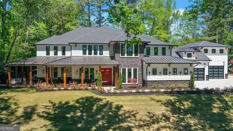 365 Cagle Rd, Roswell, GA 30075