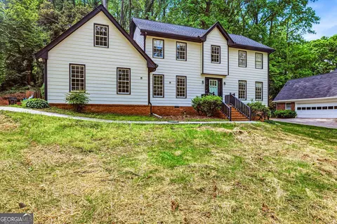 1337 Arlene Ct, Lilburn, GA 30047