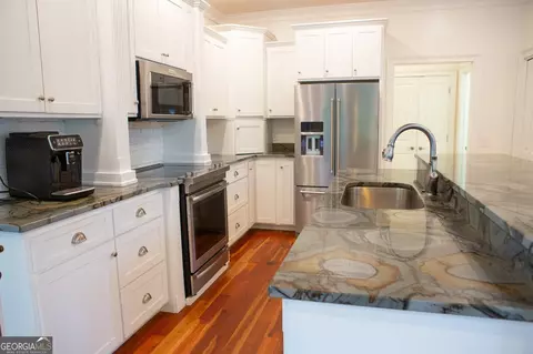 Kitchen - 1082 River St, Bartow, GA 30413 photo 2 of 3