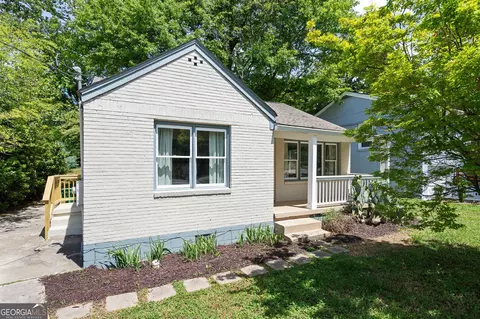 2384 Mcafee Rd, Decatur, GA 30032