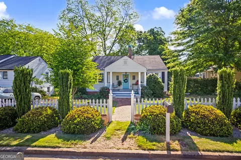 26 Powell Pl, Newnan, GA 30263