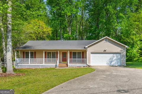 1544 Pine Creek Way, Lawrenceville, GA 30043