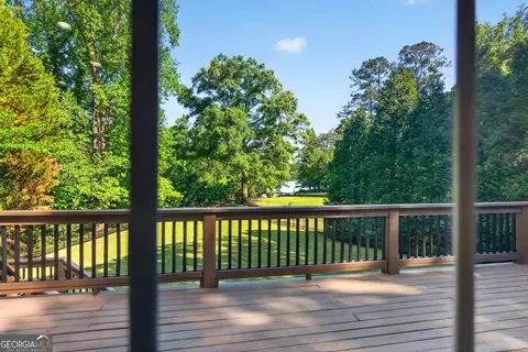 Exterior - 910 Piney Woods Dr, Lagrange, GA 30240 photo 5 of 6