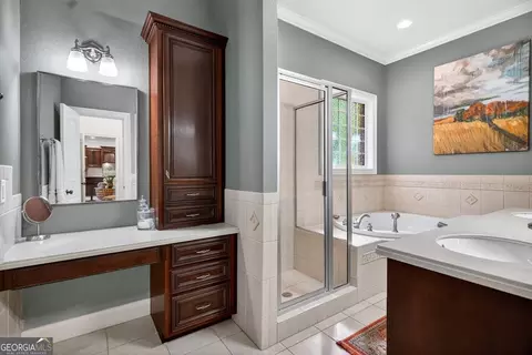 Bath - 910 Piney Woods Dr, Lagrange, GA 30240 photo 2 of 5