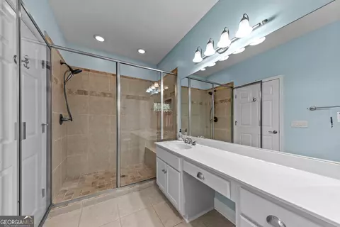 Bath - 1070 Riverwalk Pointe Rd, Bishop, GA 30621 photo 8 of 8