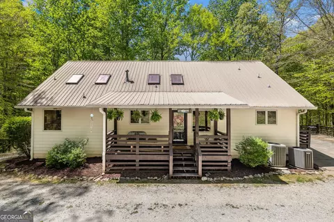 Exterior - 3617 Pea Ridge Rd, Cornelia, GA 30531 photo 15 of 23