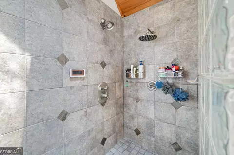 Bath - 3617 Pea Ridge Rd, Cornelia, GA 30531 photo 6 of 10