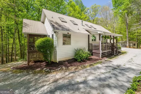 3617 Pea Ridge Rd, Cornelia, GA 30531