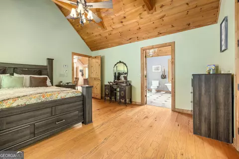 Bedroom - 3617 Pea Ridge Rd, Cornelia, GA 30531 photo 2 of 14